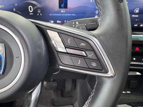 Certified 2025 Buick Envision Preferred AWD/4WD image 17
