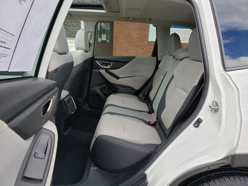 Used 2023 Subaru Forester Premium AWD/4WD image 11