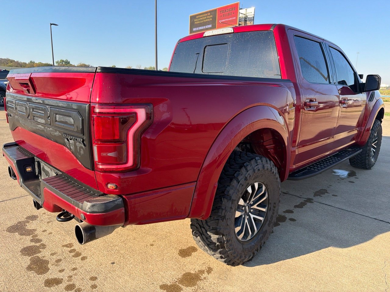 Used 2019 Ford F150 Raptor w/ Equipment Group 802A Luxury AWD/4WD image 7