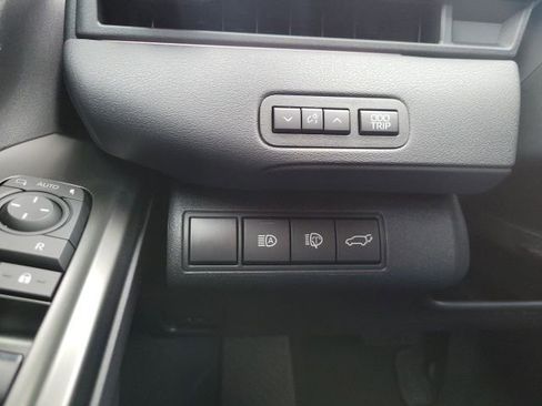 Used 2026 Toyota bZ AWD/4WD image 26