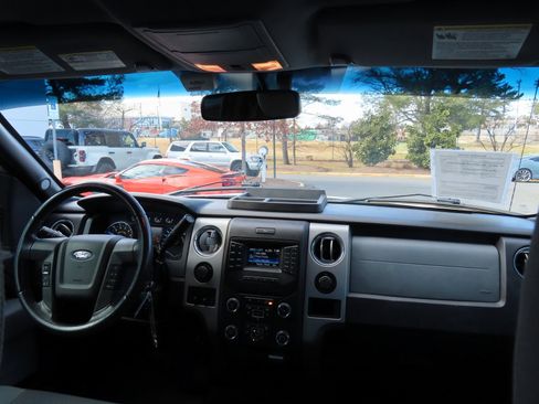 Used 2014 Ford F150 XLT w/ Equipment Group 302A Luxury image 17