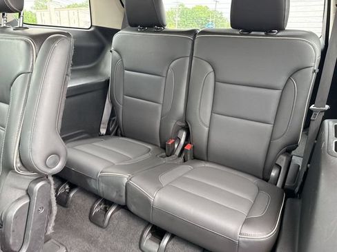 Used 2019 GMC Acadia Denali AWD/4WD image 24