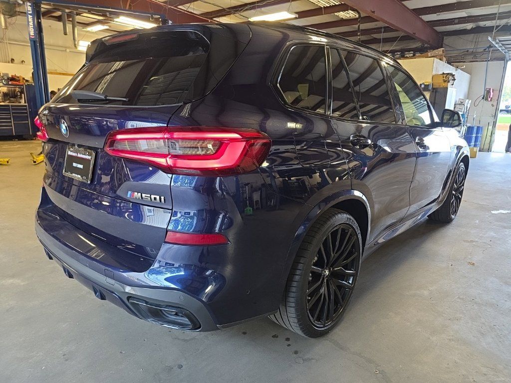 Used 2020 BMW X5 M50i w/ Executive Package AWD/4WD image 3