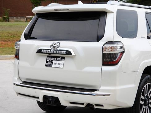 Used 2018 Toyota 4Runner Limited RWD image 11