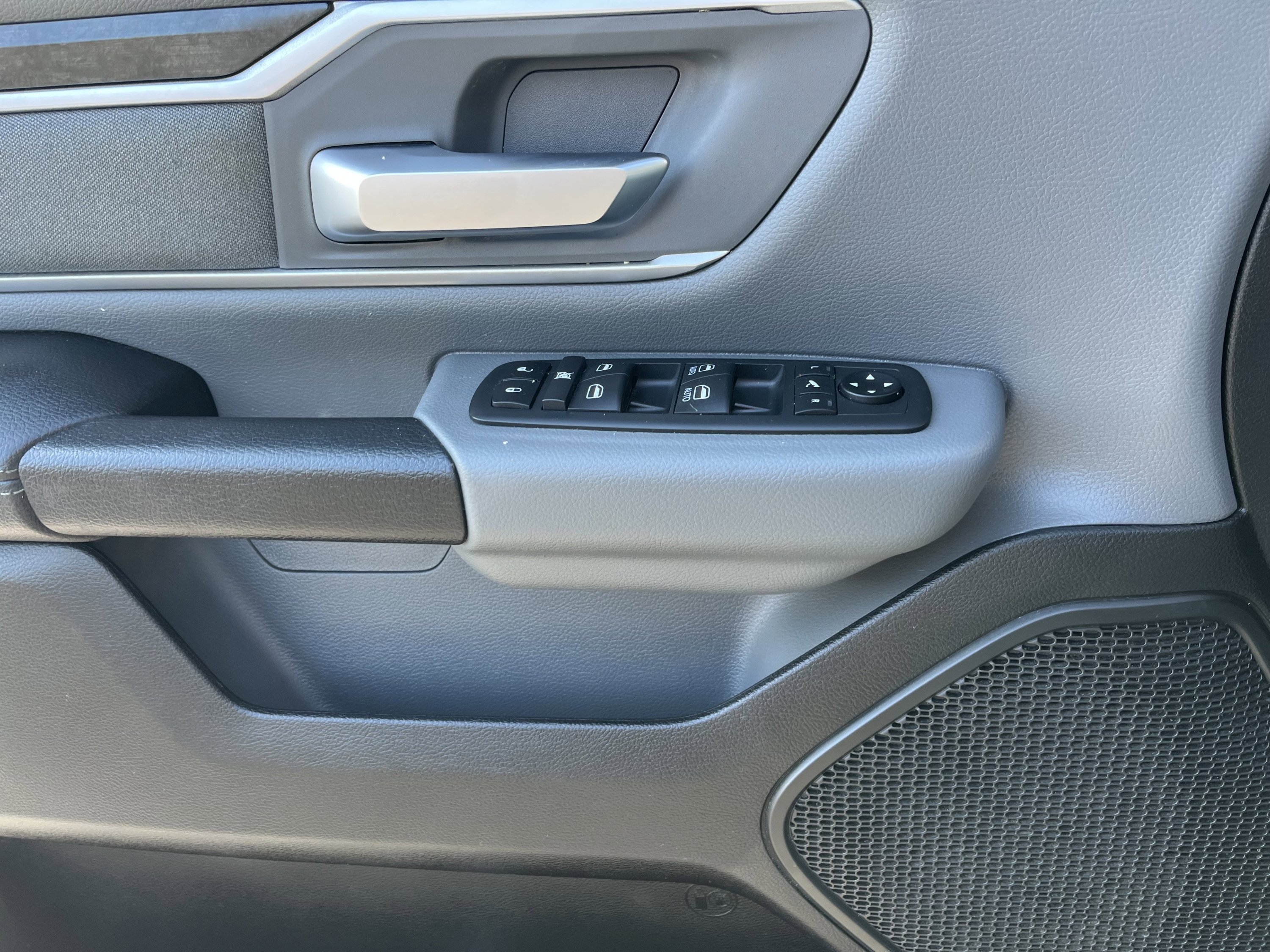 Used 2021 RAM 1500 Big Horn AWD/4WD image 19