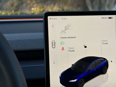 Used 2024 Tesla Model 3 Standard Range image 17