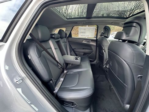 New 2026 Kia Sportage EX image 16