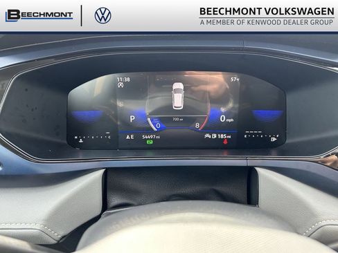 Used 2024 Volkswagen Taos SE FWD image 11