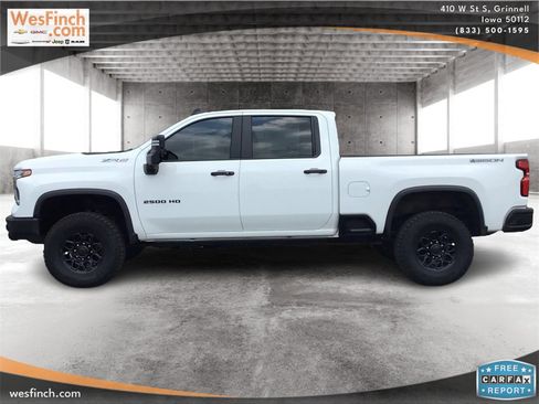 Used 2025 Chevrolet Silverado 2500 ZR2 w/ ZR2 Bison Edition image 8