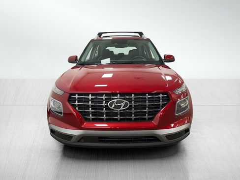 Used 2025 Hyundai Venue Limited image 5
