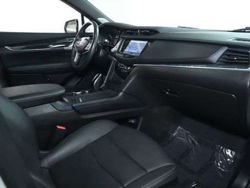 Used 2022 Cadillac XT5 Premium Luxury image 29