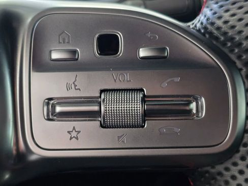 Used 2022 Mercedes-Benz CLA 250 4MATIC image 42