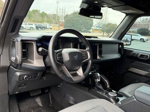 Used 2022 Ford Bronco Outer Banks image 16
