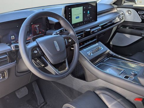 New 2025 Lincoln Aviator Reserve w/ Equipment Group 201A image 8