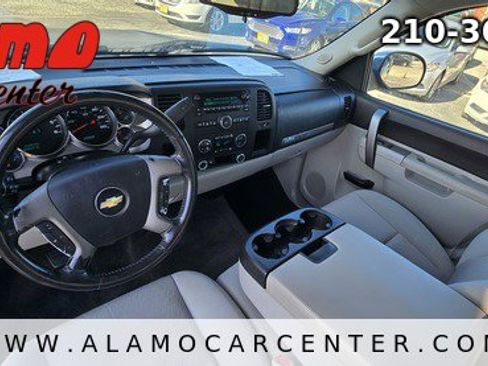 Used 2011 Chevrolet Silverado 1500 LT w/ Texas Edition image 38