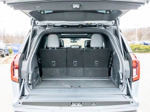 New 2026 Ford Expedition Tremor image 9