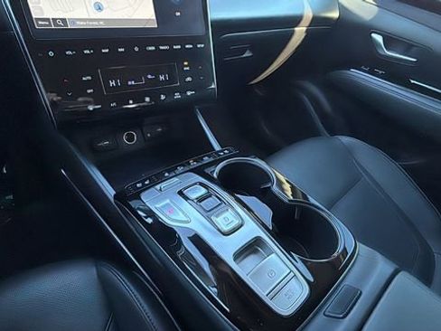 Used 2024 Hyundai Tucson Limited image 14