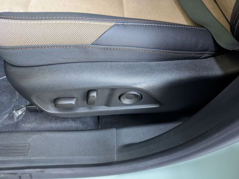 Used 2026 Chevrolet Equinox ACTIV AWD/4WD image 22