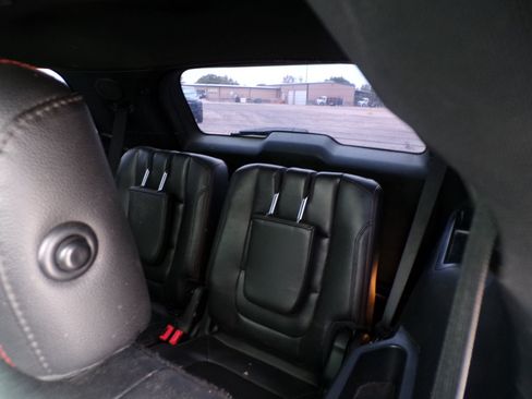 Used 2018 Ford Explorer Sport AWD/4WD image 18