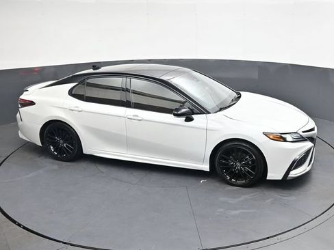Used 2023 Toyota Camry XSE FWD image 23