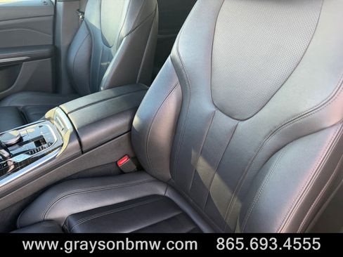 Used 2020 BMW X5 xDrive40i w/ Premium Package image 11