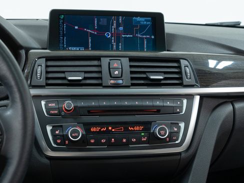 Used 2015 BMW 328i xDrive Wagon image 19