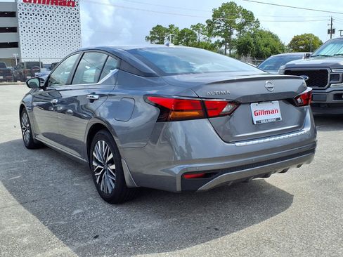 Used 2023 Nissan Altima 2.5 SV FWD image 3