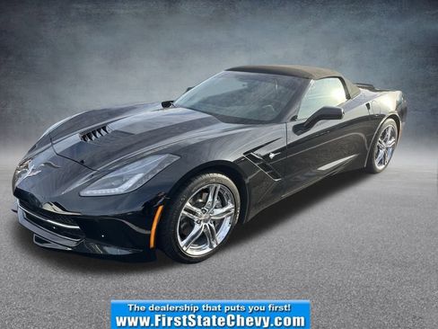 Used 2016 Chevrolet Corvette Stingray Convertible image 1