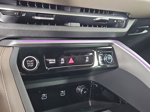 New 2026 Audi Q5 Premium AWD/4WD image 34