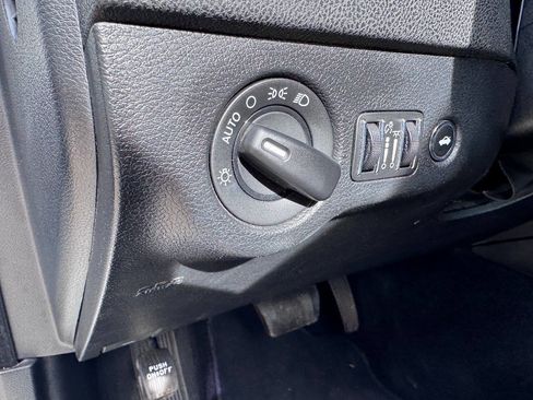 Used 2022 Dodge Charger SXT RWD image 18