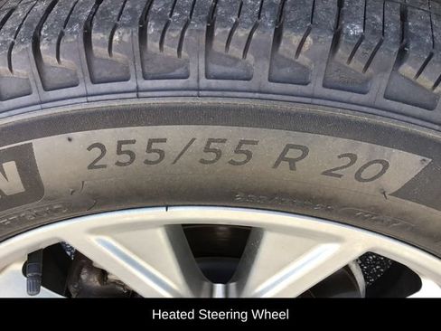 Used 2022 Ford Explorer XLT w/ Equipment Group 202A AWD/4WD image 16
