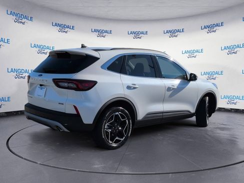 New 2026 Ford Escape Platinum image 4