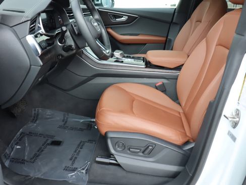 Used 2023 Audi Q8 Premium w/ Convenience Package image 35