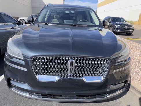 Used 2022 Lincoln Aviator Reserve w/ Elements Package Plus image 2