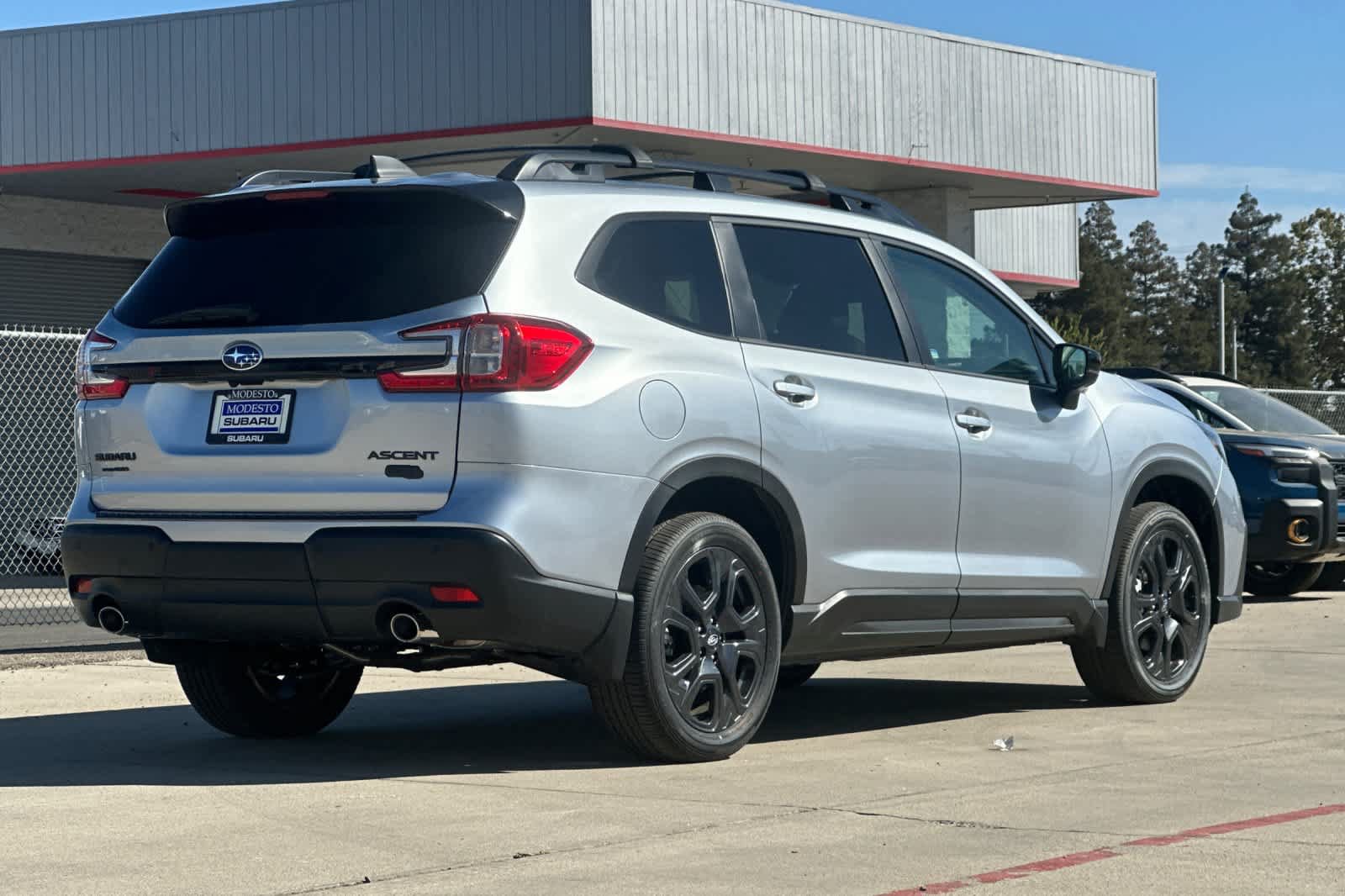 New 2026 Subaru Ascent Bronze Edition w/ Onyx Package AWD/4WD image 3