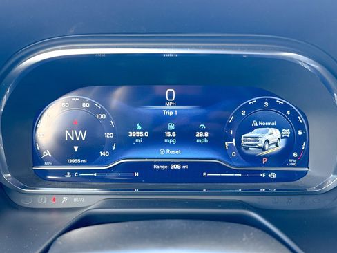 Certified 2024 Chevrolet Tahoe Z71 w/ Off-Road Capability Package image 45