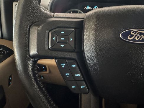 Used 2016 Ford F150 XLT w/ Equipment Group 302A Luxury image 19