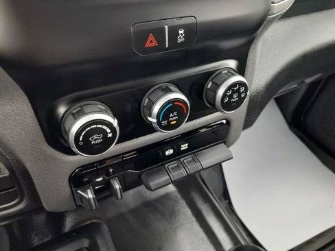 Used 2024 RAM 2500 Tradesman w/ Chrome Appearance Group AWD/4WD image 22