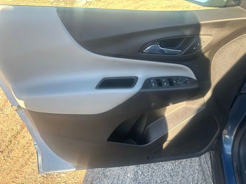 Used 2024 Chevrolet Equinox LS w/ LS Convenience Package image 22