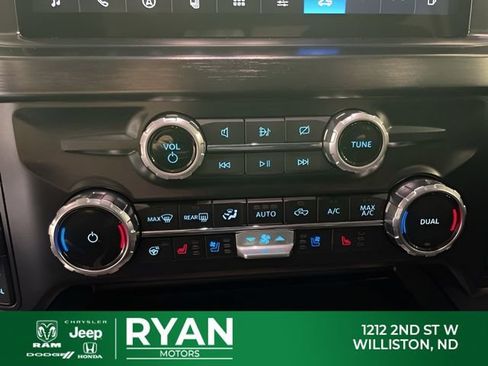 Used 2024 Ford F250 Lariat w/ Sport Appearance Package image 23