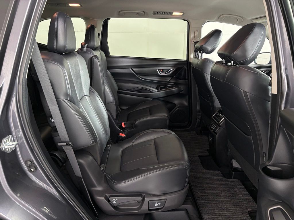 Used 2023 Subaru Ascent Limited AWD/4WD image 41