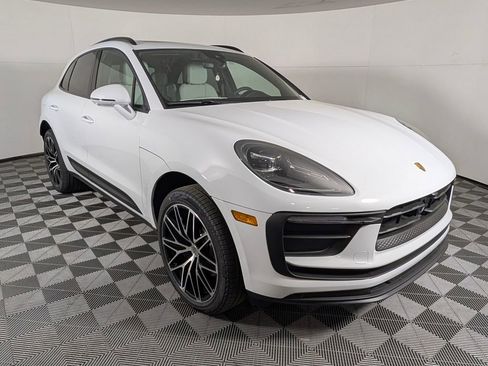 New 2026 Porsche Macan image 9