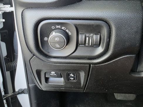 Used 2019 RAM 1500 Big Horn image 20