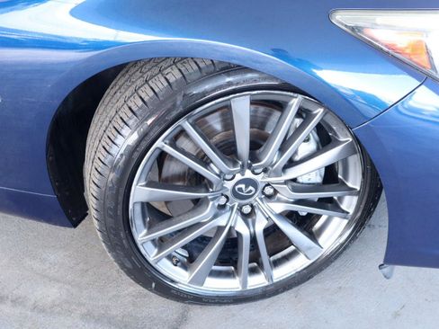 Used 2016 INFINITI Q50 Red Sport 400 RWD image 3