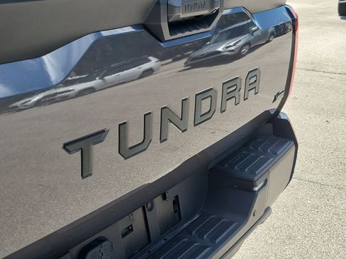 Used 2025 Toyota Tundra SR5 w/ SR5 Convenience Package AWD/4WD image 6