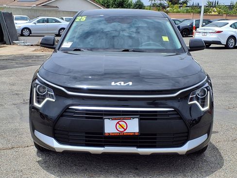 Certified 2025 Toyota RAV4 LE AWD/4WD image 2