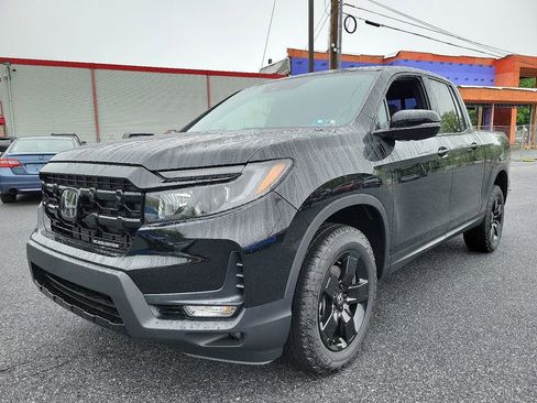 New 2026 Honda Ridgeline Black Edition image 2