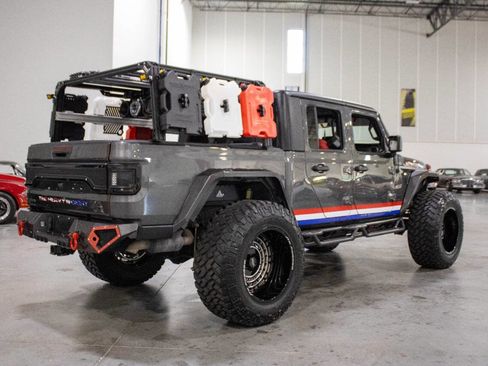 Used 2022 Jeep Gladiator Sport image 6