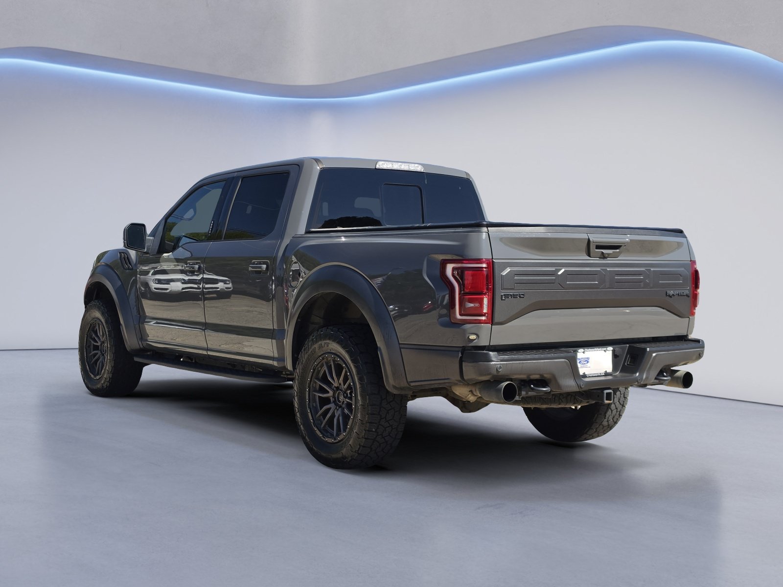 Used 2018 Ford F150 Raptor w/ Equipment Group 802A Luxury AWD/4WD image 4