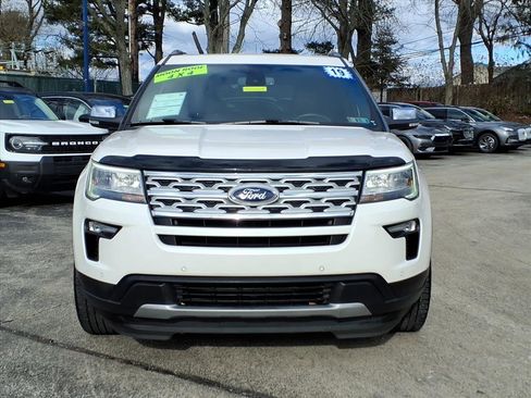 Certified 2019 Ford Explorer XLT w/ Equipment Group 202A image 9